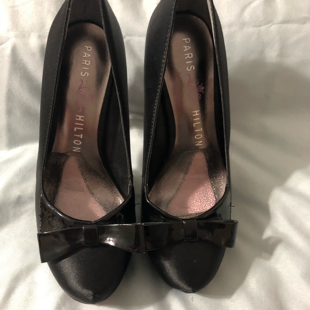 Black heels with a bow